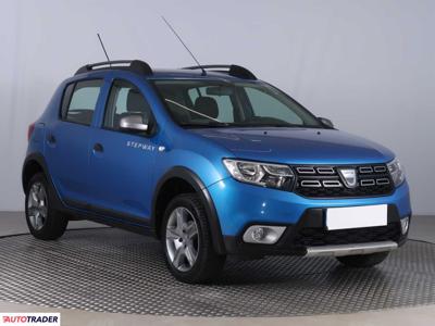 Dacia Sandero 0.9 88 KM 2017r. (Piaseczno)