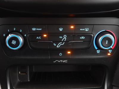 Ford Focus 2018 1.5 TDCi 124133km ABS klimatyzacja manualna