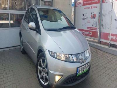 Honda Civic VIII Hatchback 3d 1.8 i-VTEC 140KM 2007