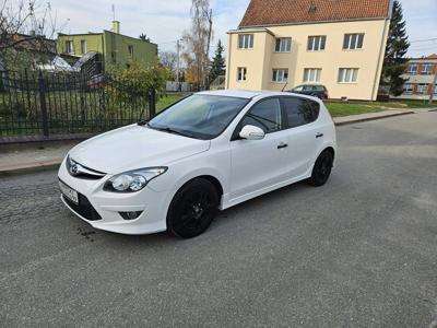 Hyundai i30 I CW Facelifting 1.4 DOHC 109KM 2012