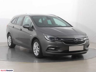 Opel Astra 1.6 108 KM 2017r. (Piaseczno)