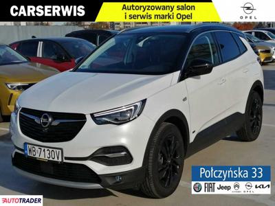 Opel Grandland X 1.6 hybrydowy 225 KM 2020r. (Warszawa)