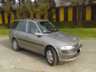 Opel Vectra B - Kombi CD - benzyna 1.8