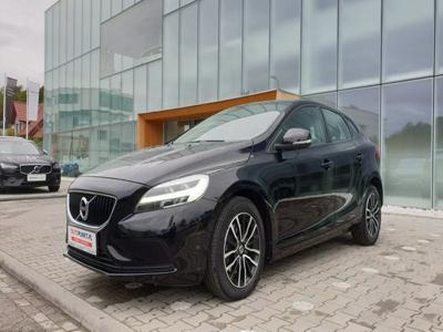 Volvo V40 bez wersji 2.0 T2 122KM MOMENTUM