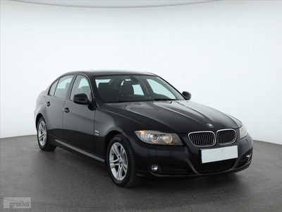 BMW SERIA 3 IV (E90/E91/E92/E93) BMW SERIA 3 , Automat, Skóra, Navi, Xenon, Bi-Xenon, Klimatronic,