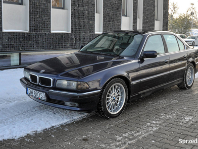 BMW Seria 7 E38 4,0 (285KM) Automat