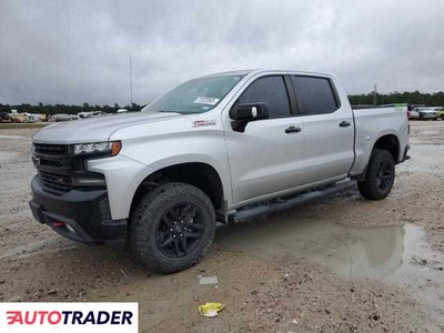 Chevrolet Silverado 5.0 benzyna 2020r. (HOUSTON)