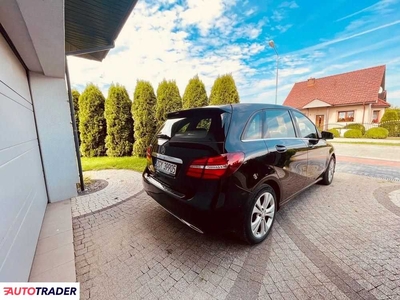 Mercedes B-klasa 2.1 diesel 136 KM 2016r. (gryfice)