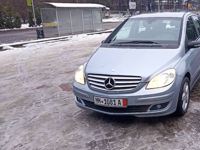 Mercedes Benz B 200