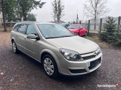 Opel Astra H 1,6 Benzyna 2004r. Kombi