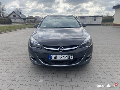 Opel Astra J