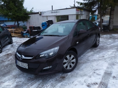 Opel Astra J IV 1.6 Business