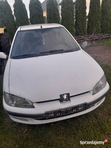 Sprzedam Peugeota 106 2003 r w całości na części