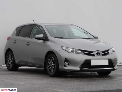 Toyota Auris 1.6 130 KM 2014r. (Piaseczno)