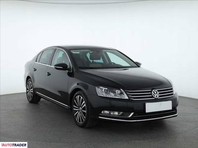 Volkswagen Passat 2.0 207 KM 2014r. (Piaseczno)