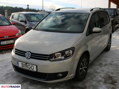 Volkswagen Touran 1.4 benzyna 140 KM 2010r. (Harklowa)