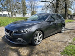 Używany Mazda 3 2015