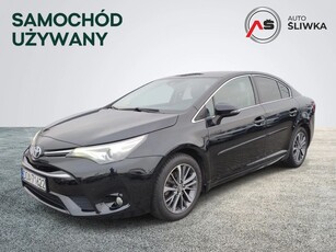 Używany Toyota Avensis 2015