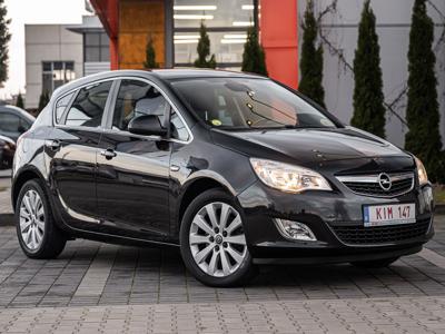 Używane Opel Astra - 27 900 PLN, 164 000 km, 2010