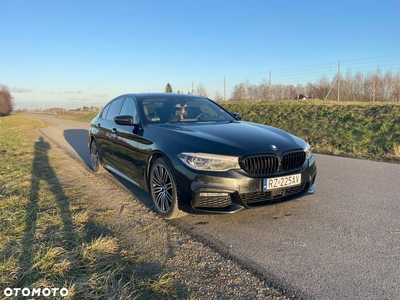 BMW Seria 5 530d xDrive M Sport sport