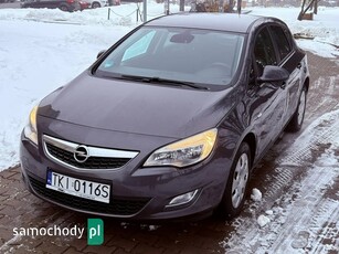 Opel Astra Inne