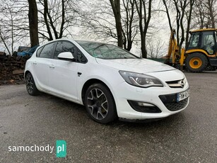 Opel Astra J