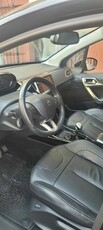 Sprzedam Auto Peugeot 2008 50tys. navi panorama kamera