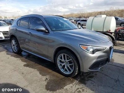 Alfa Romeo Stelvio 2.0 Turbo 16V AT8-Q4 Ti