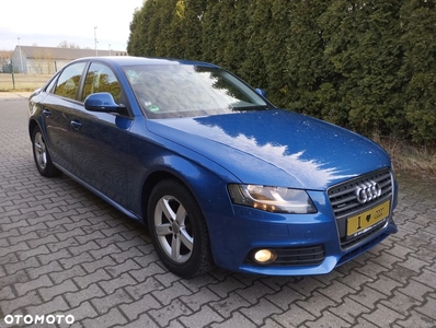 Audi A4 2.0 TDI DPF quattro Attraction