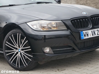 BMW Seria 3 318d DPF Edition Sport