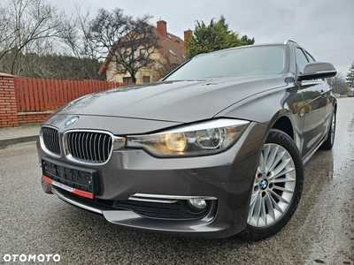 BMW Seria 3 318d Luxury Line