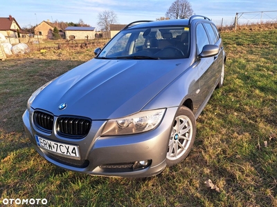 BMW Seria 3 318d Touring