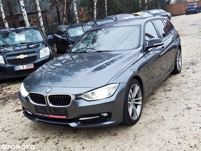 BMW Seria 3 318d Touring Sport Line