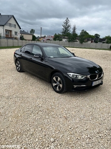 BMW Seria 3 318i