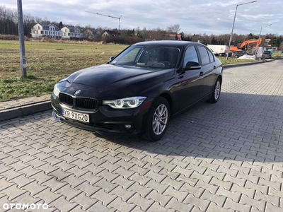 BMW Seria 3 318i