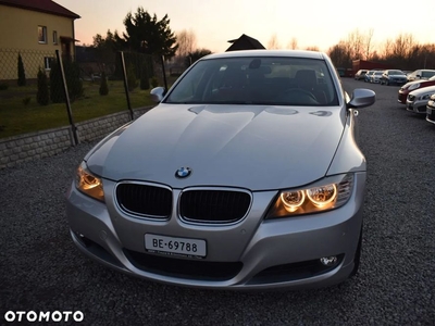 BMW Seria 3 318i Edition Exclusive