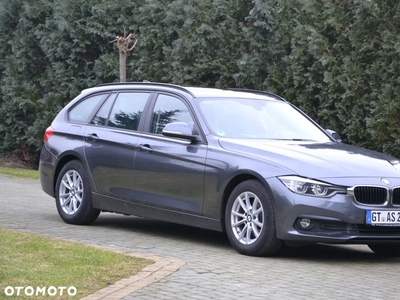 BMW Seria 3 320d Advantage