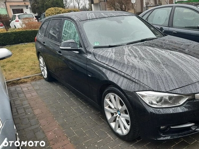 BMW Seria 3 320d Efficient Dynamics Sport Line