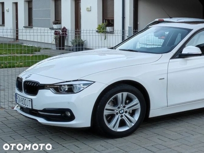 BMW Seria 3 320d Sport Line