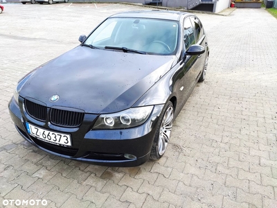 BMW Seria 3 320i