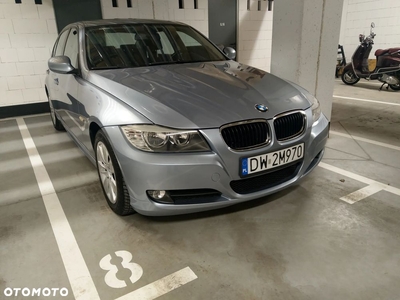 BMW Seria 3 320i