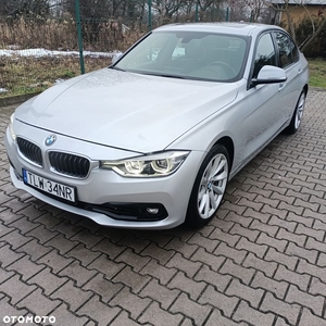 BMW Seria 3 320i xDrive