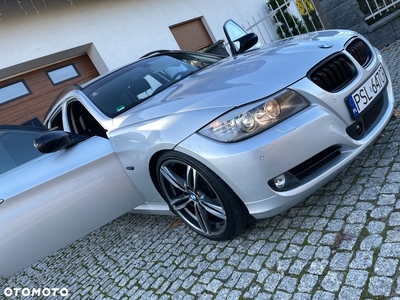 BMW Seria 3 325i Touring