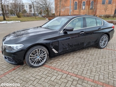 BMW Seria 5 530e