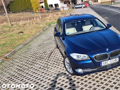 BMW Seria 5 525d Touring Sport-Aut