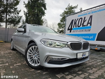 BMW Seria 5 530d xDrive Luxury Line