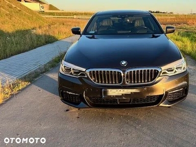 BMW Seria 5 530d xDrive M Sport sport