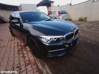 BMW Seria 5 540i xDrive Touring Sport Line