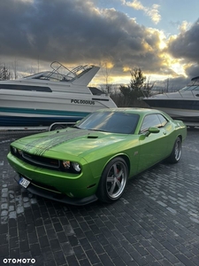 Dodge Challenger 6.1 SRT8