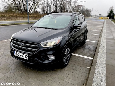 Ford Kuga 1.5 EcoBoost 2x4 ST-Line